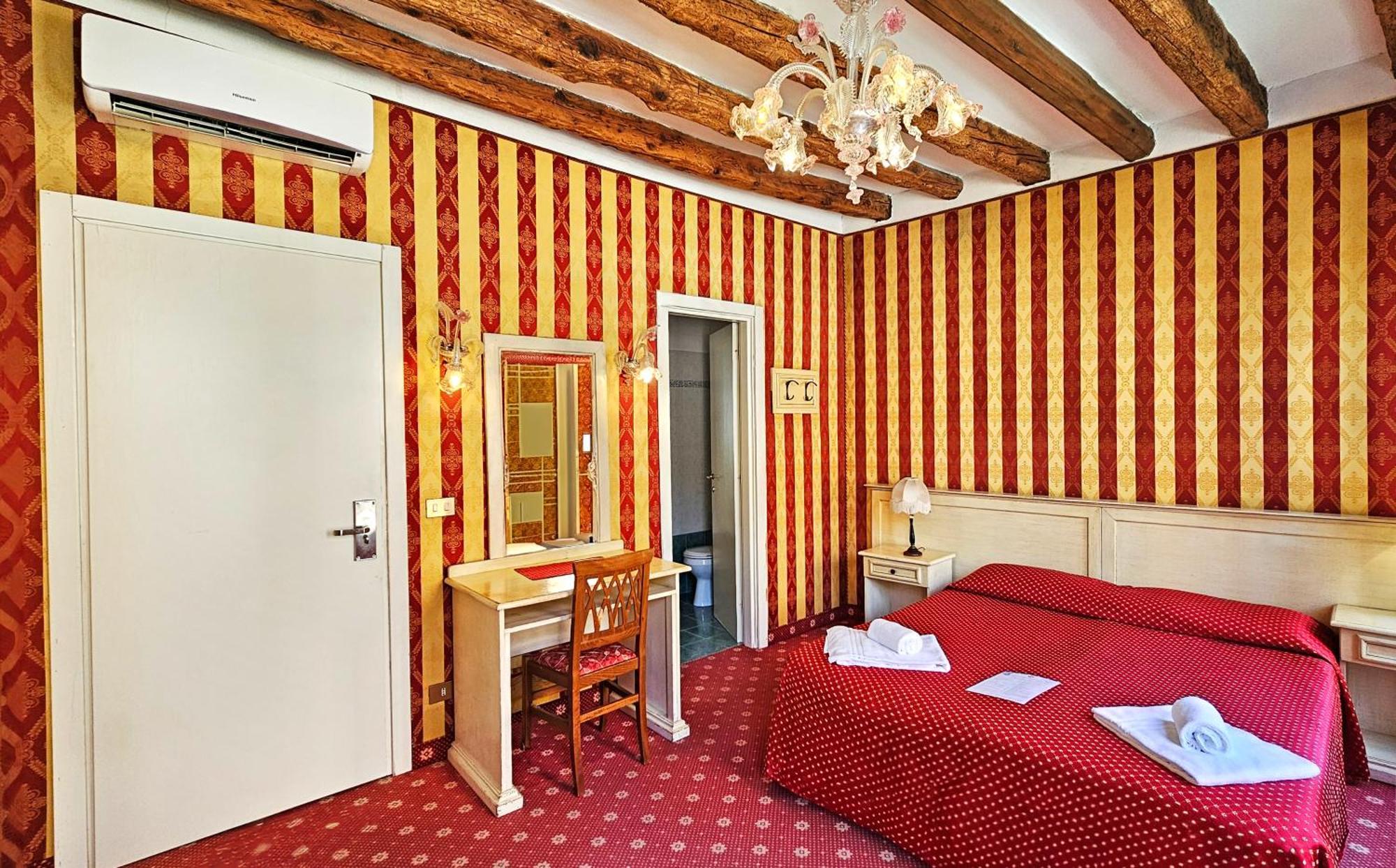 Ca' Messner 5 Leoni Hotel Venesia Bagian luar foto